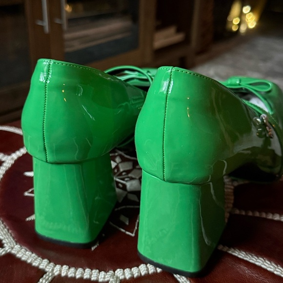 Green heels perfect for spring comfy heels - Picture 9 of 10